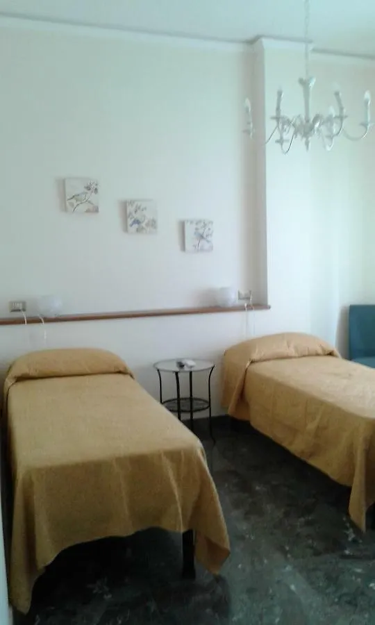 Manzoni Suite Cagliari 0*,  Italia
